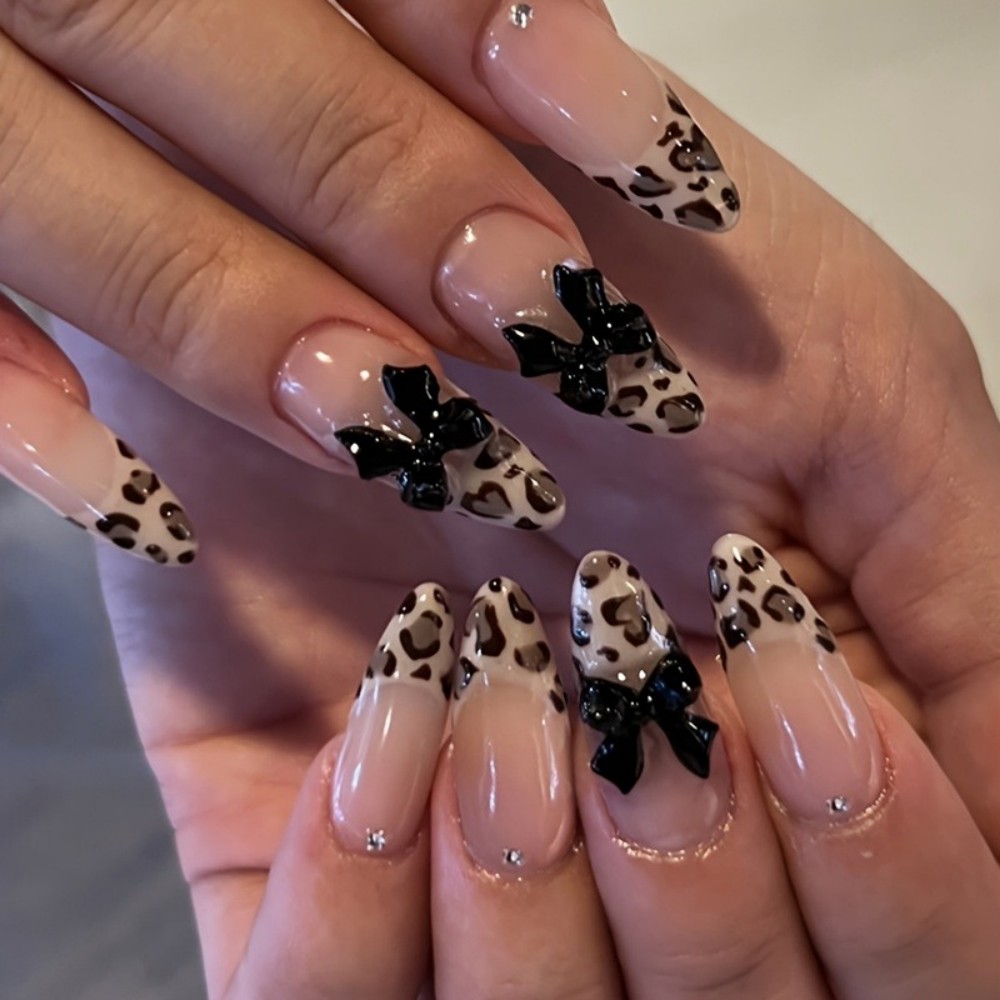 Nail Art Leopard - 24 adet Fransız Badem Şeklinde Takma